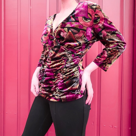 Retro, deep neck velour top - Picture 3 of 7